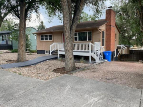 North of Sodermann Park Centrally Located 2/1 Upstairs of House